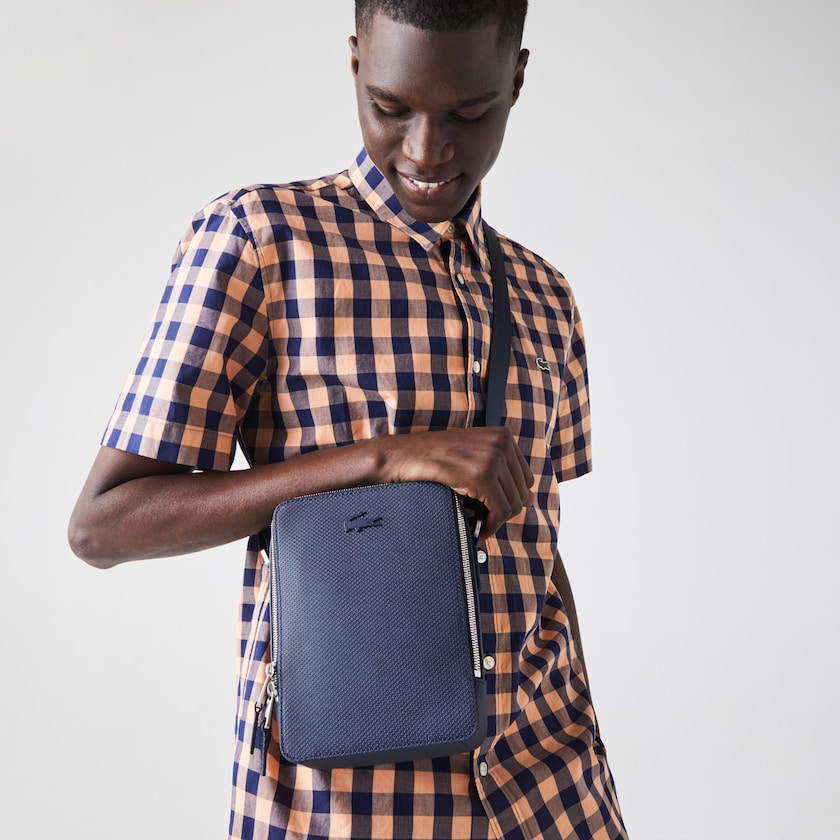 Bolsas Lacoste Hombre Azul Marino Chantaco Matte Stitched Cuero Vertical Camera Bag QQ4-55915P8