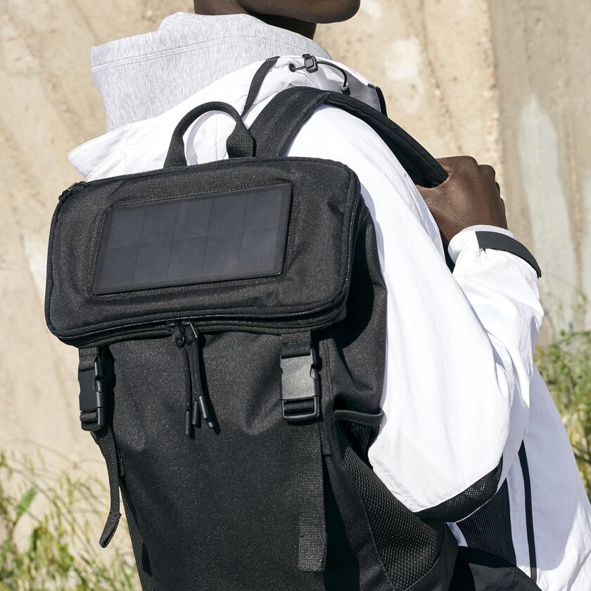Mochilas Lacoste Hombre Negros Infini-T Solar Charger TU8-98889U1
